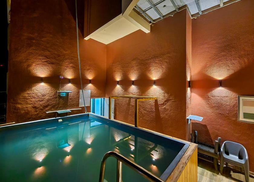 Maharashtra Igatpuri swimming pool