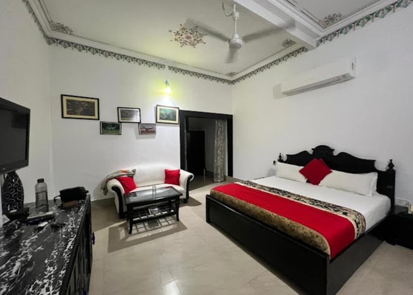Rajasthan Bharatpur Deluxe Room