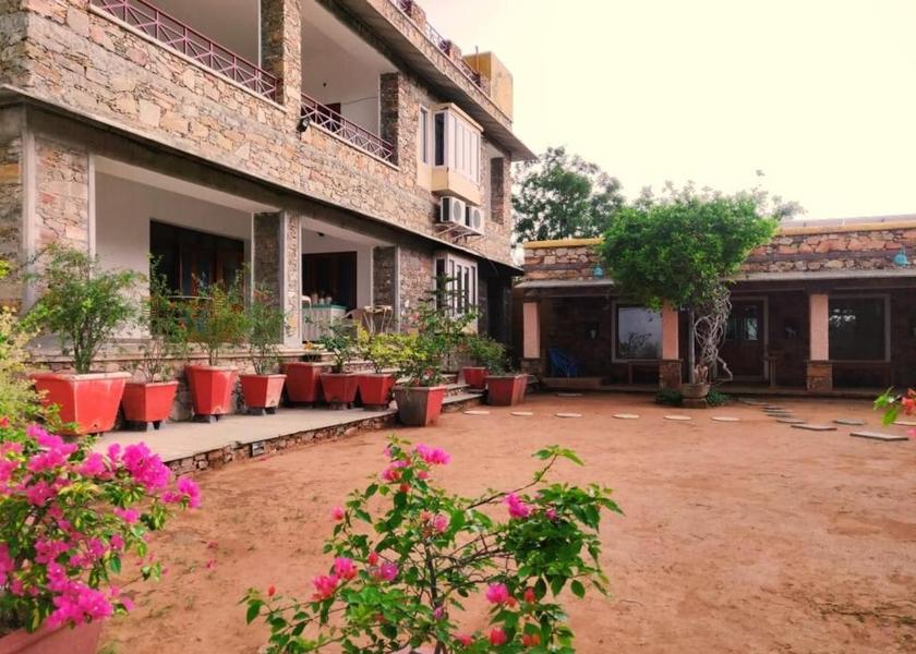 Rajasthan Udaipur Hotel Exterior