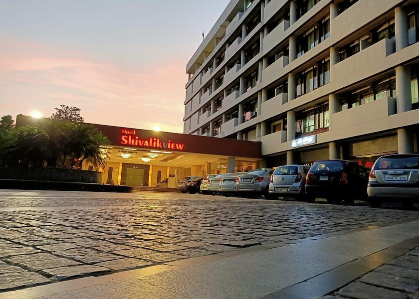 Punjab Chandigarh Hotel Exterior