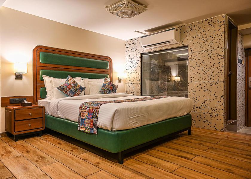 Maharashtra Thane Superior Double Room