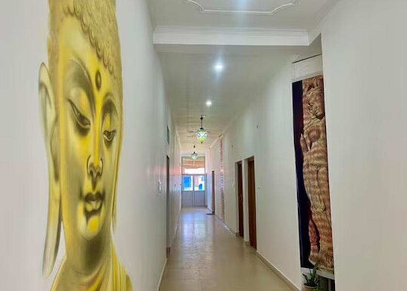 Madhya Pradesh Khajuraho Public Areas