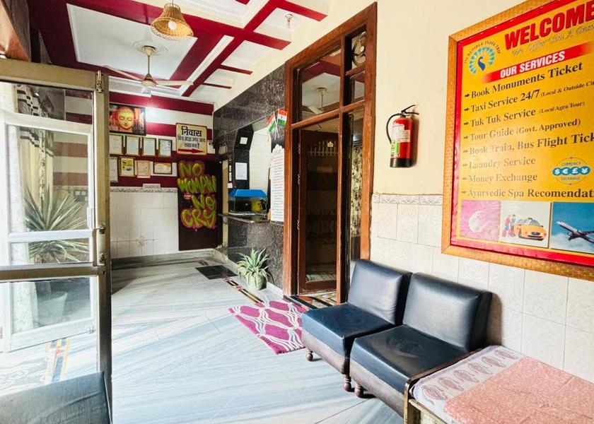 Uttar Pradesh Agra lobby