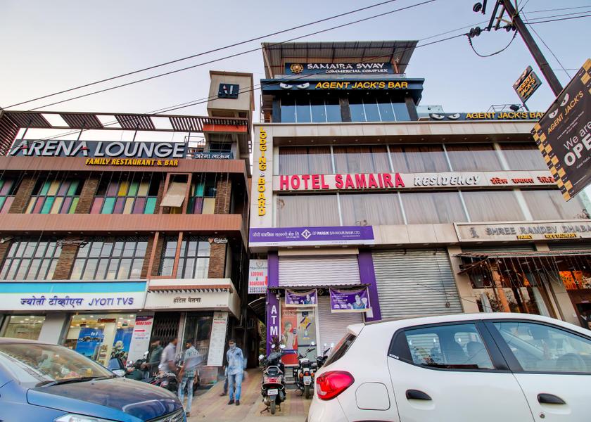 Maharashtra Kalyan Hotel Exterior