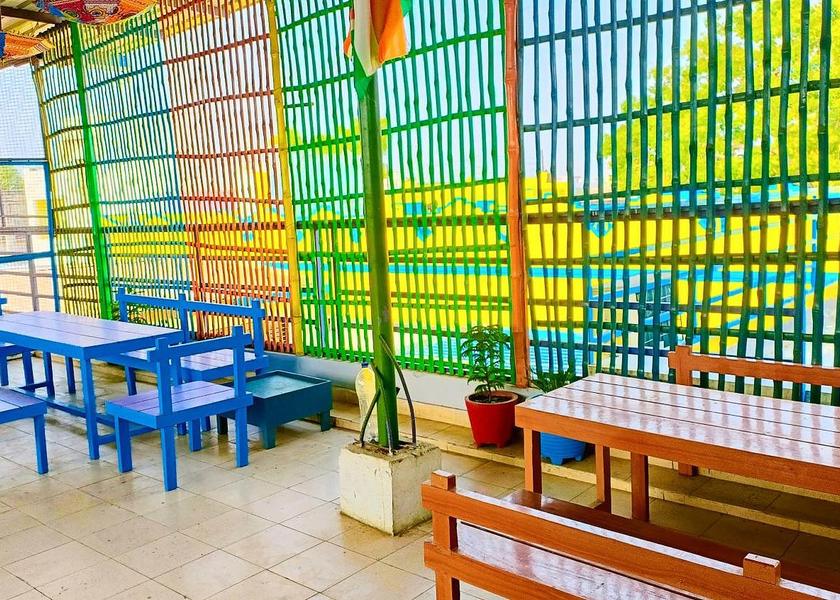 Uttar Pradesh Varanasi Food & Dining