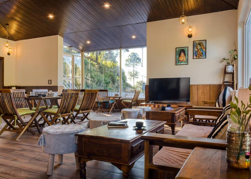 Uttarakhand Kausani Public Areas