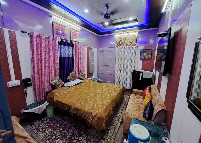 Rajasthan Dholpur Super Room