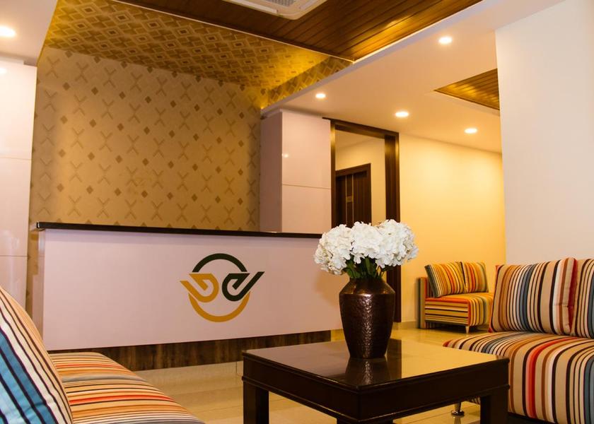 Karnataka Bangalore Suite Single - Sapphire foods.- Intech