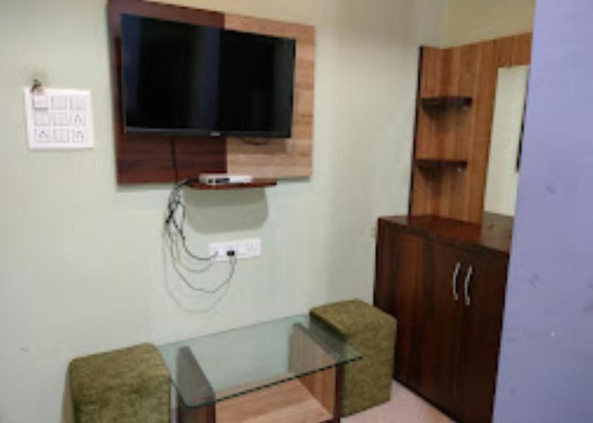 Madhya Pradesh Maheshwar facilities