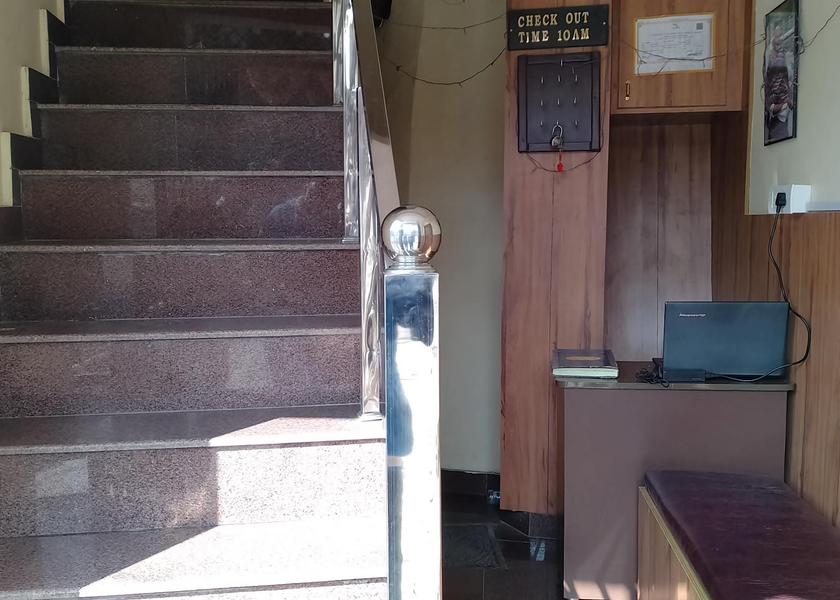 Uttarakhand Nainital Lobby