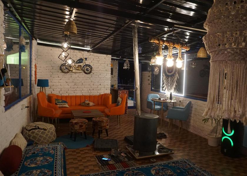 Himachal Pradesh Kasol restaurant
