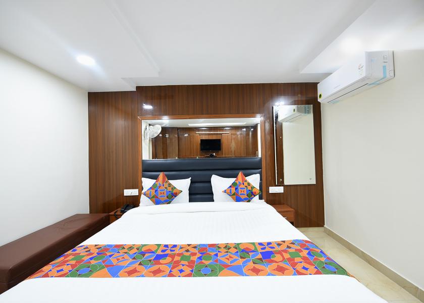 Delhi Delhi Deluxe Room