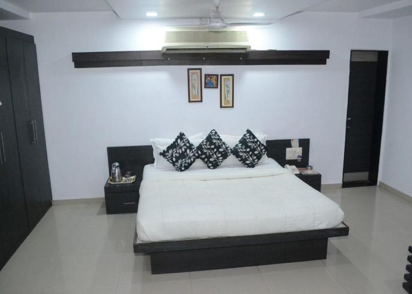 Gujarat Amreli Suite