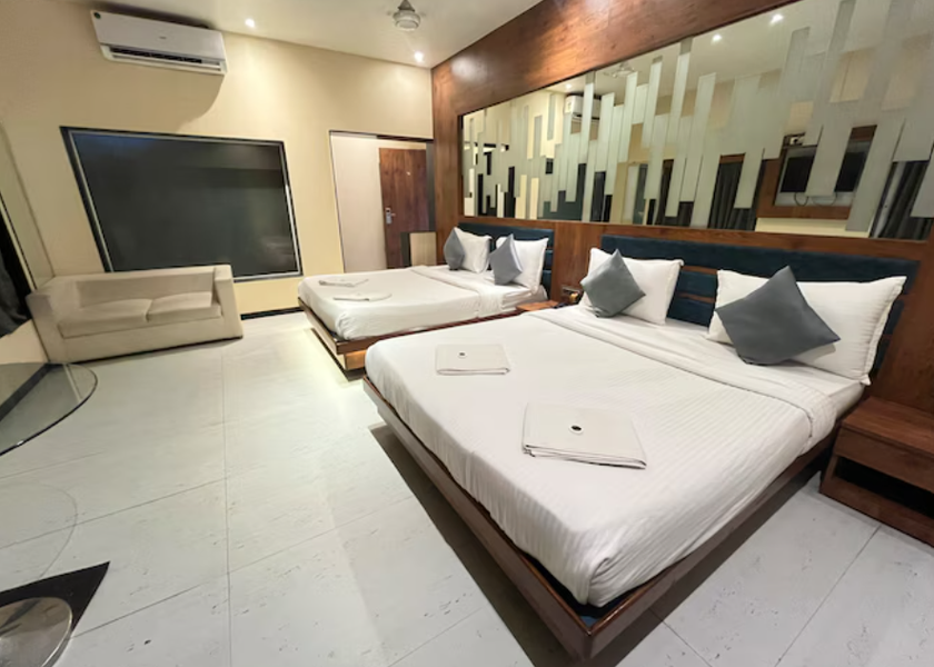 Maharashtra Thane Family Suite