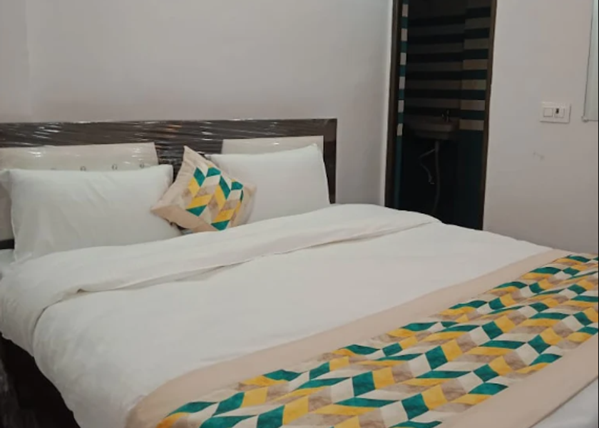 Uttar Pradesh Ayodhya Deluxe Room