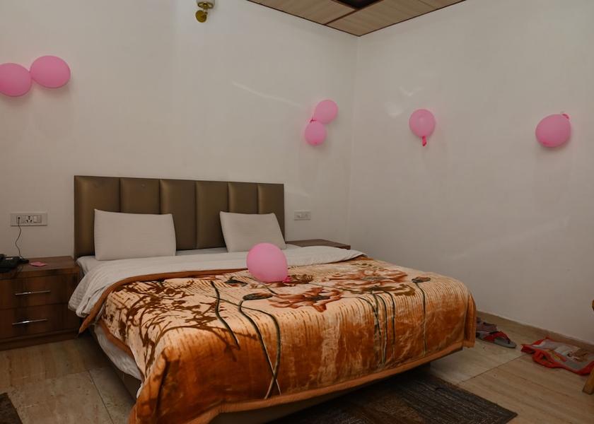 Uttarakhand Mussoorie Room