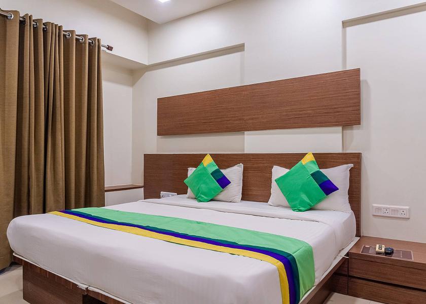 Maharashtra Pune Standard Double Room