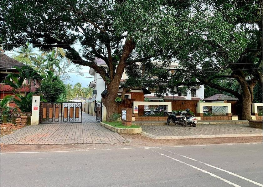 Goa Gude entrance