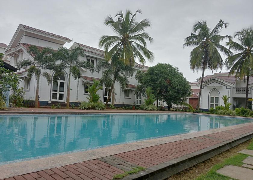 Goa Gude swimming pool