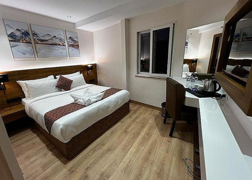 Uttarakhand Mussoorie Deluxe Room