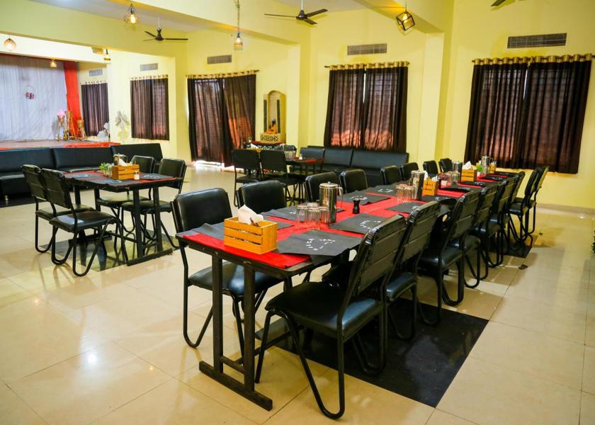 Madhya Pradesh Khandwa Food & Dining