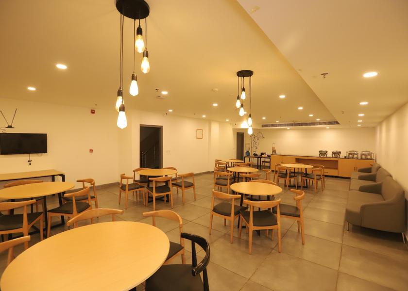 Delhi Delhi Food & Dining