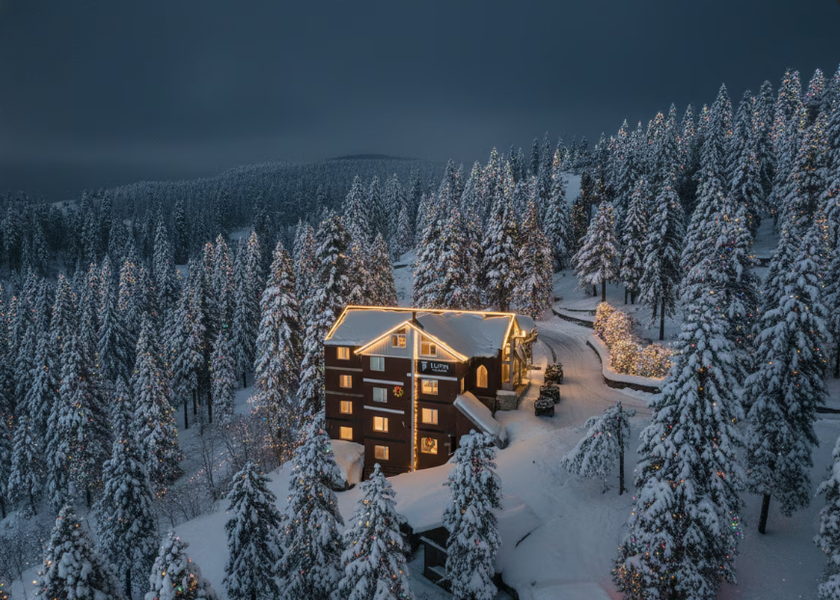 Jammu and Kashmir Gulmarg Hotel Exterior