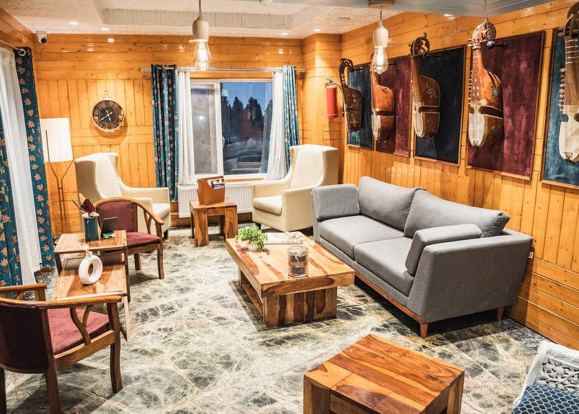 Jammu and Kashmir Gulmarg Public Areas