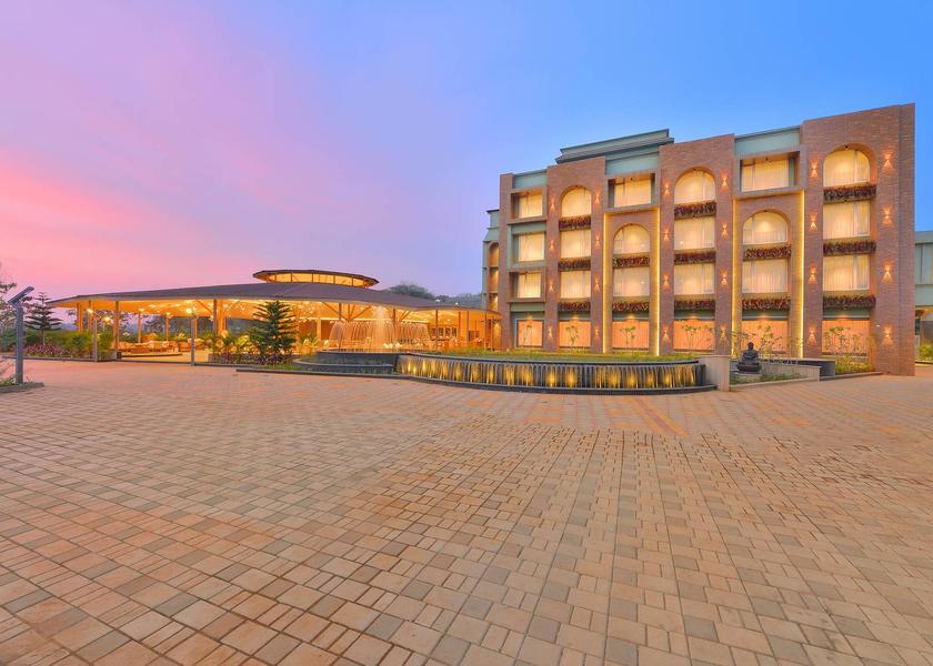 Gujarat Vapi Hotel Exterior