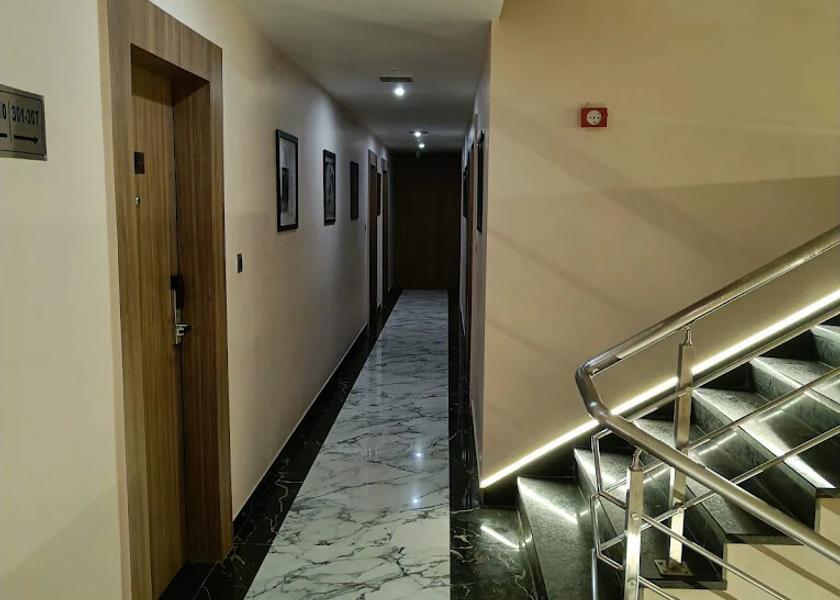 Uttar Pradesh Lucknow Public Areas