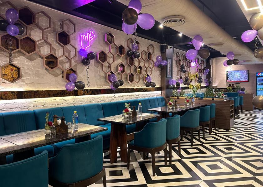 Uttar Pradesh Lucknow Food & Dining