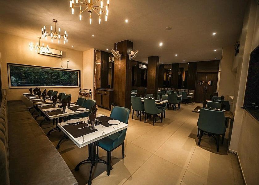 Maharashtra Pune Food & Dining