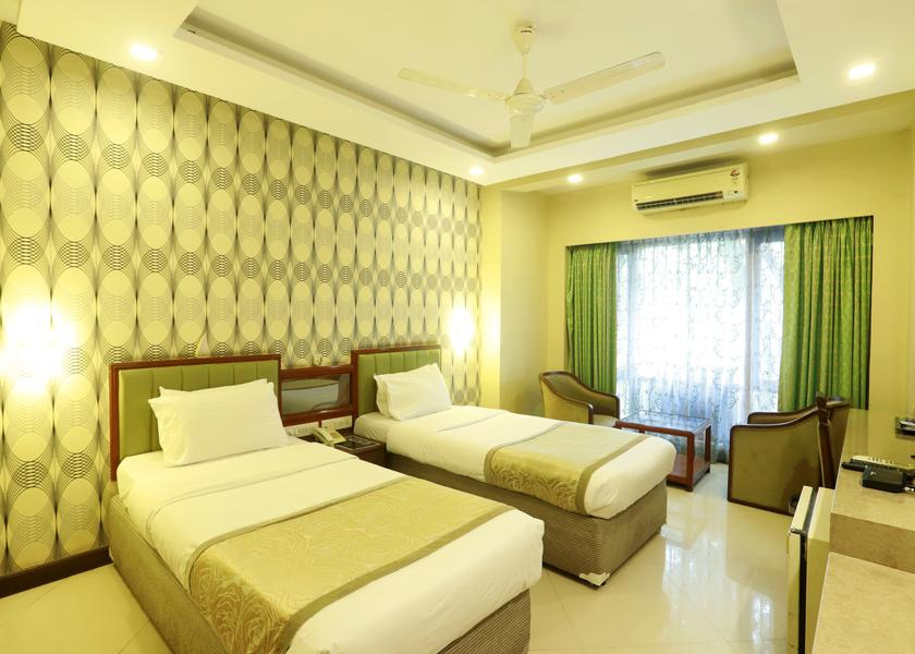 Maharashtra Pune Deluxe King Or Twin Room