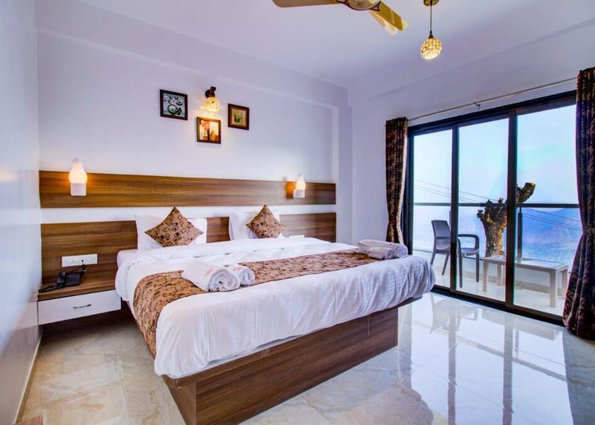 Maharashtra Panchgani Deluxe AC Room With Balcony - Valley View