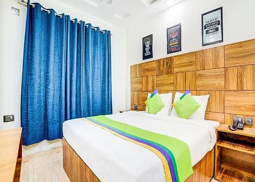 Uttar Pradesh Noida Classic Room