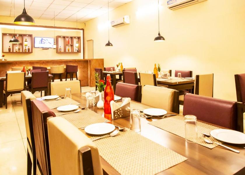 Uttar Pradesh Palia Kalan Food & Dining