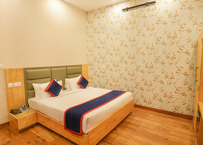 Himachal Pradesh Dharamshala Deluxe AC Room with Balcony