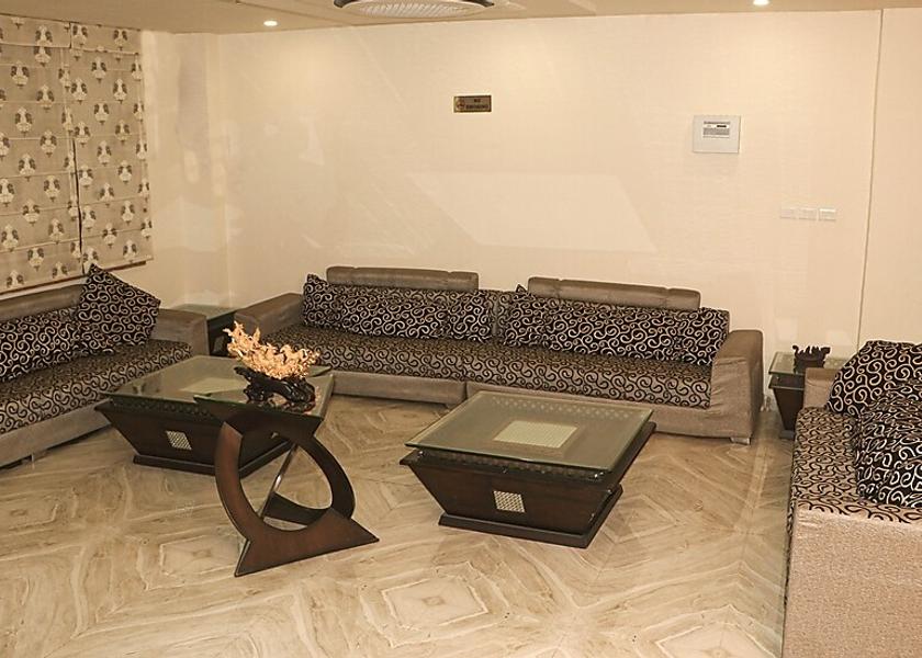Uttar Pradesh Lucknow Public Areas