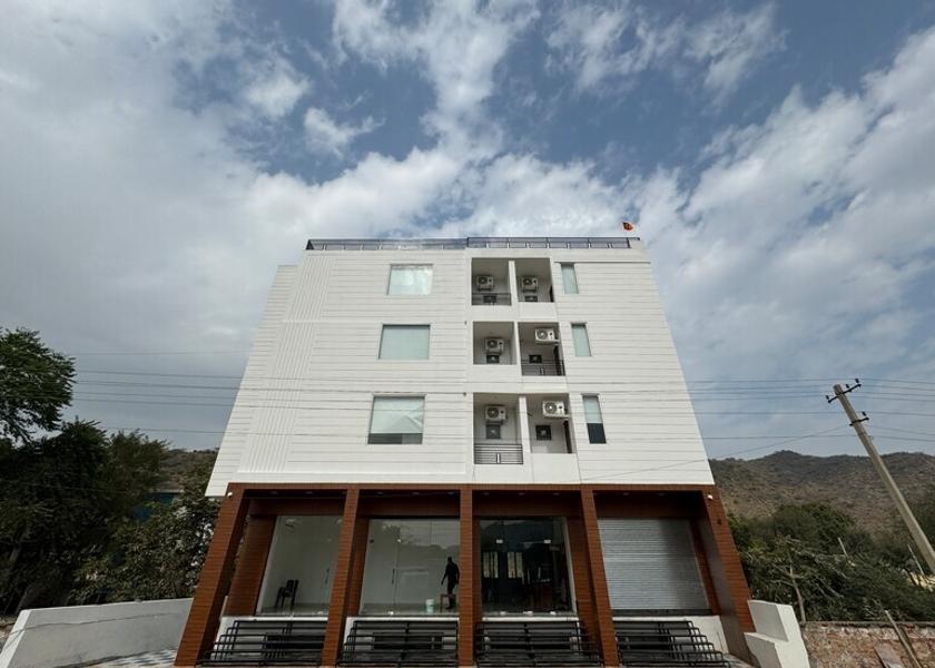 Rajasthan Udaipurwati Hotel Exterior