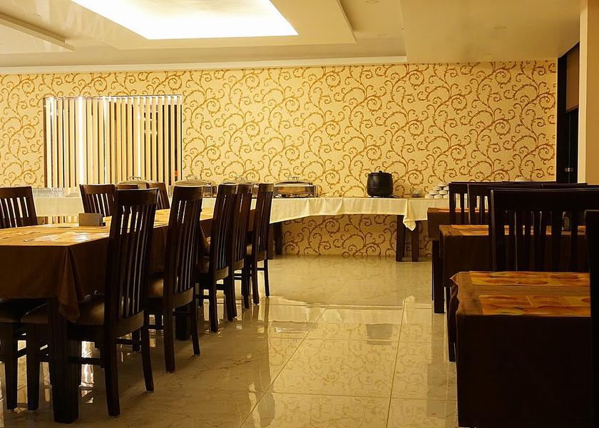 Uttar Pradesh Lucknow Food & Dining