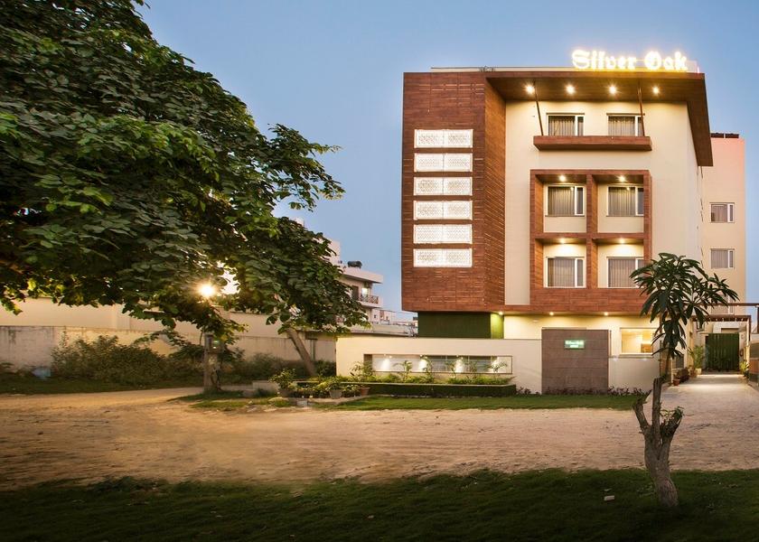 Haryana Gurugram Hotel Exterior