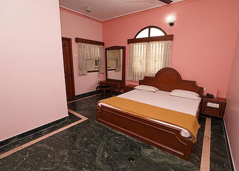 Tamil Nadu Chennai Classic Room