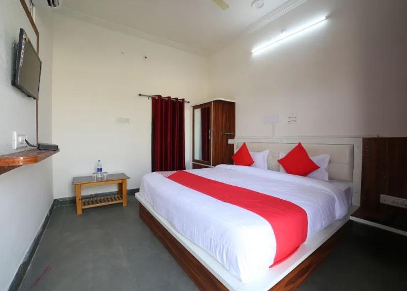 Karnataka Somwarpet Standard Double Bed Room