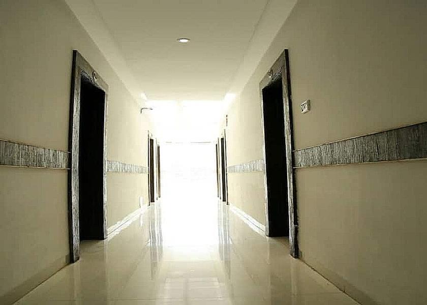 Madhya Pradesh Indore Lobby