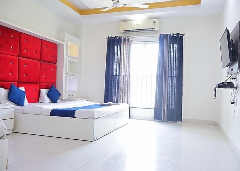 Madhya Pradesh Indore Suite Room