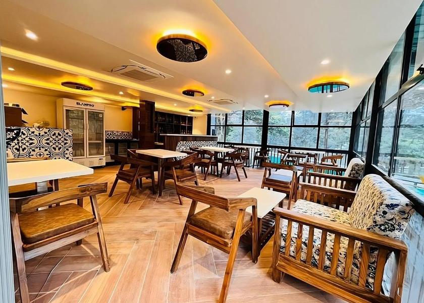 Madhya Pradesh Pachmarhi Food & Dining