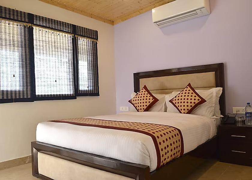 Uttarakhand Dehradun Super Deluxe Room
