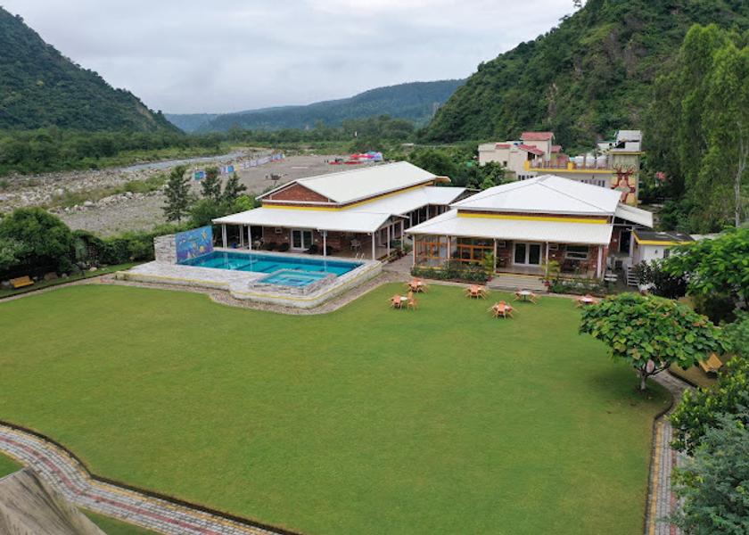 Uttarakhand Dehradun Hotel Exterior