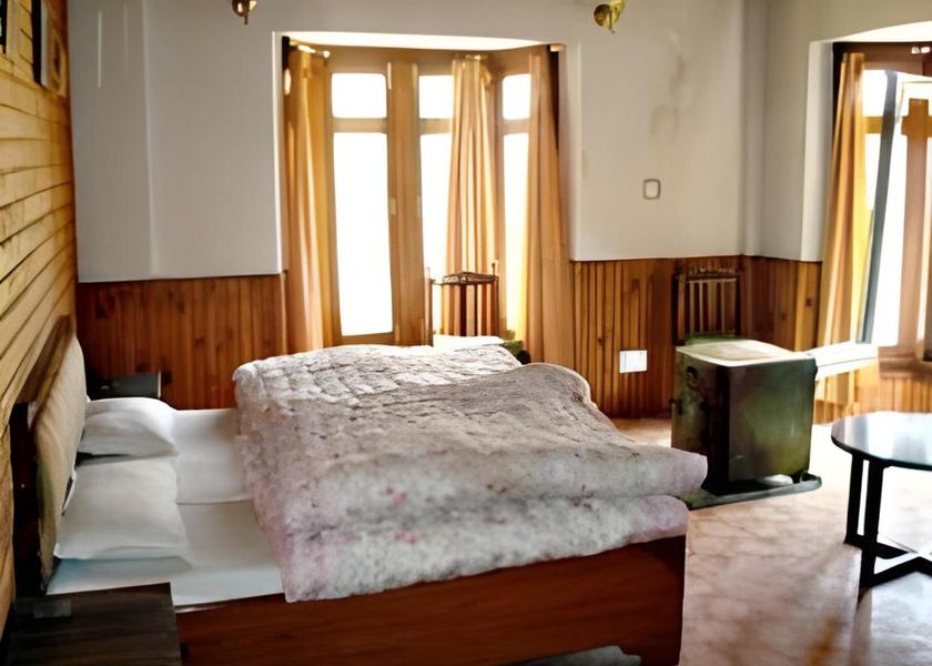 Uttarakhand Mussoorie Deluxe Room