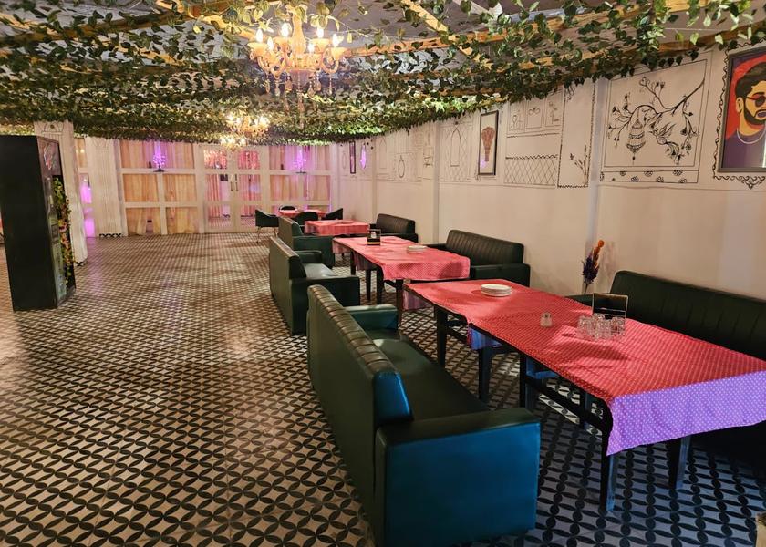 Gujarat Vapi Food & Dining